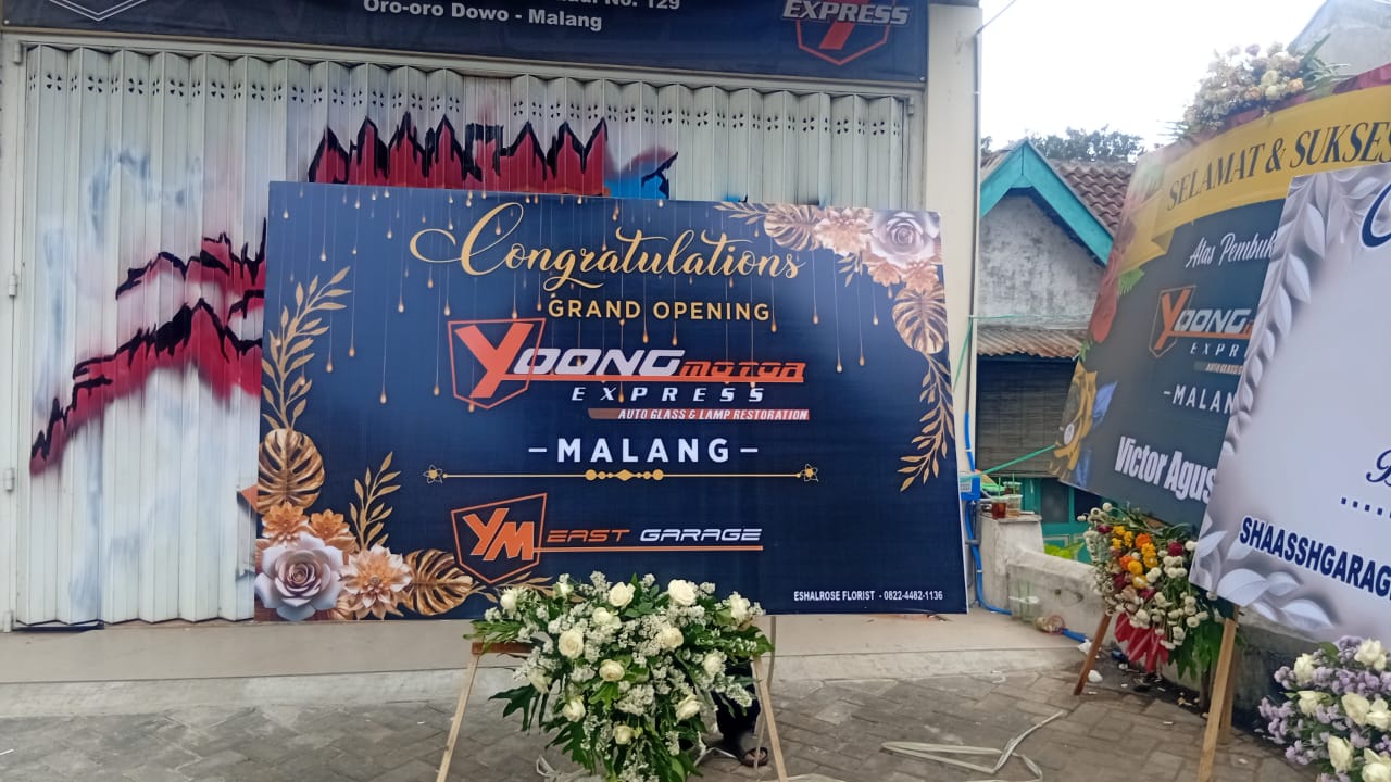 Bunga Papan Selamat dan Sukses OPN-P002