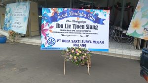 Bunga Papan Duka Cita DK-P003