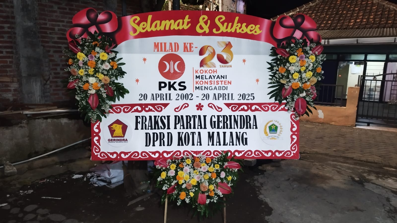 Bunga Papan Ulang Tahun HUT-S002