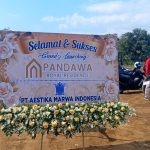 Bunga Papan Selamat dan Sukses OPN-P005