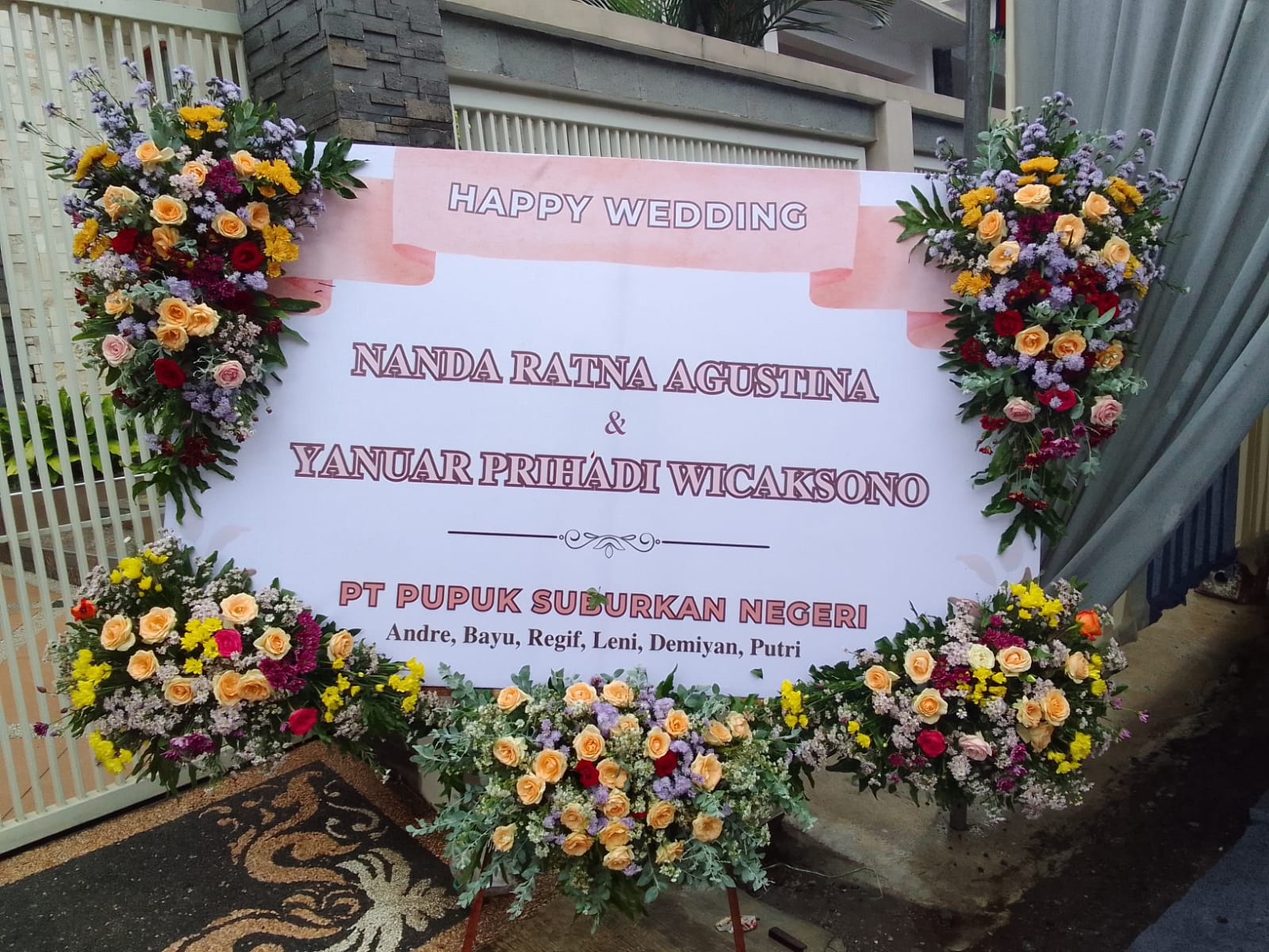 Bunga Papan Pernikahan PNK-P006
